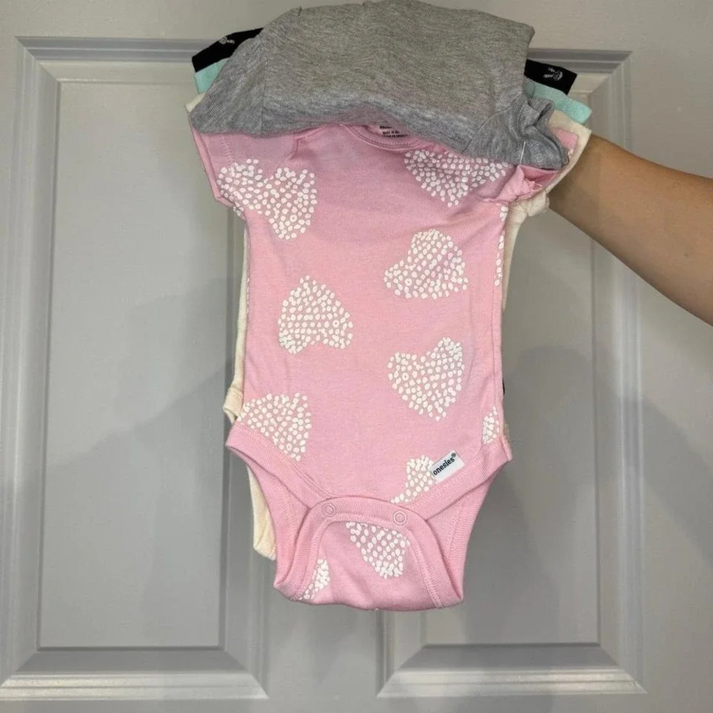 Gerbers‎ Girls Bunny Onesie 5pk Size Newborn NWT